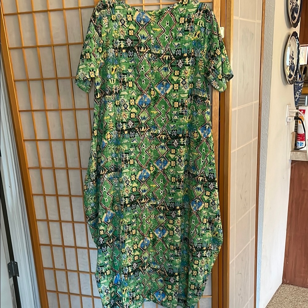 Zanzea Green Tulip Dress with short Sleeves and Crew Neck - Picture 4 of 5